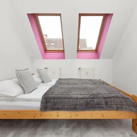 Centrum Ratuszowa Pink By Renters Apartmán