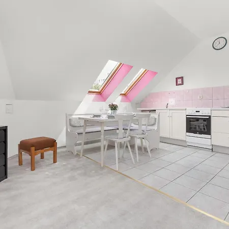 Apartmán Centrum Ratuszowa Pink By Renters